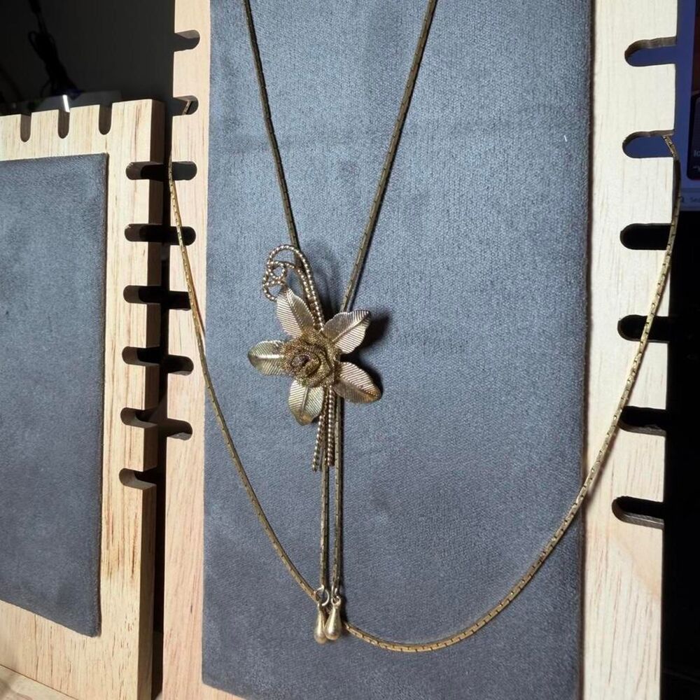 Women's Gold Jewelry